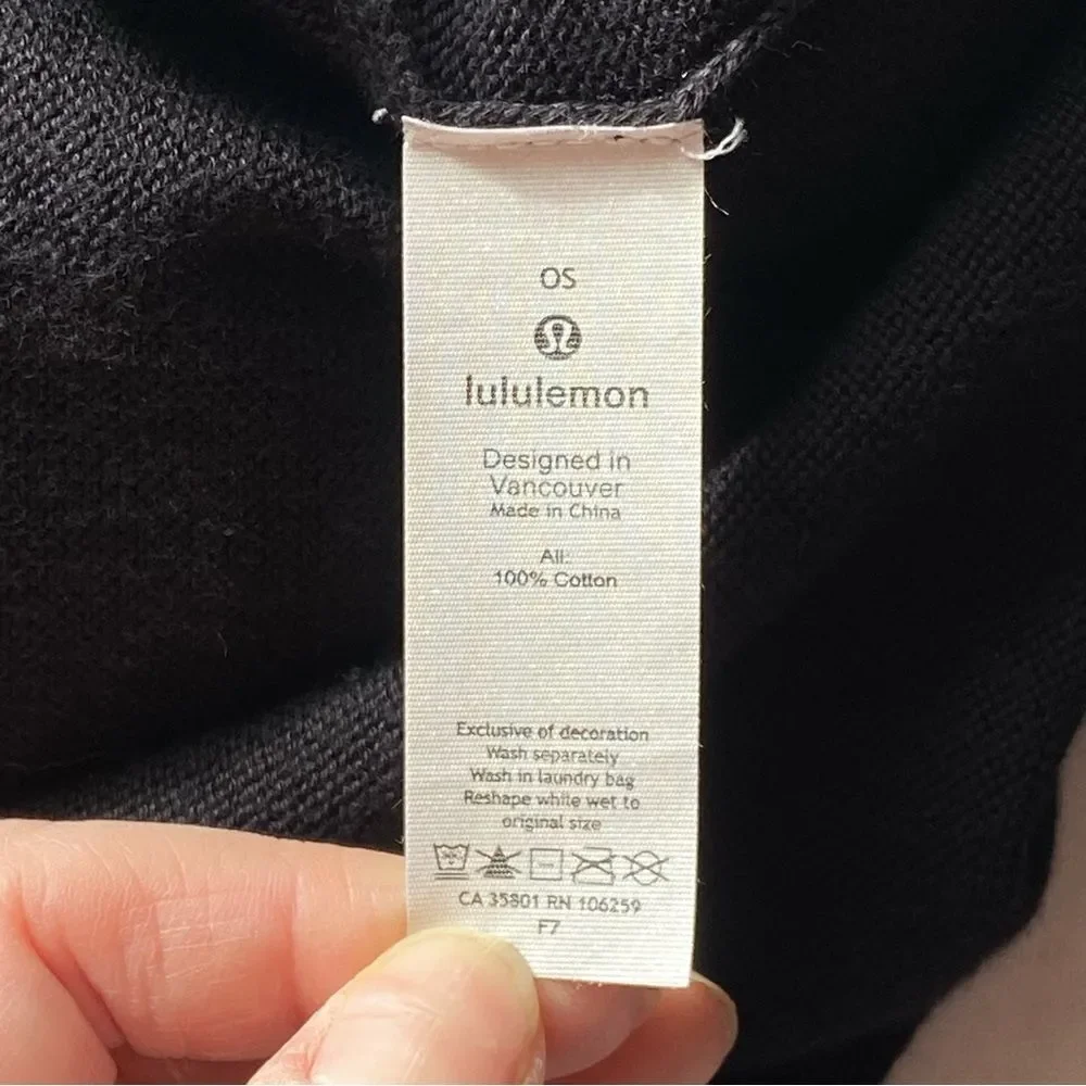 Lululemon Black Key to Warmth Short Sleeved Wrap One Size Fits All